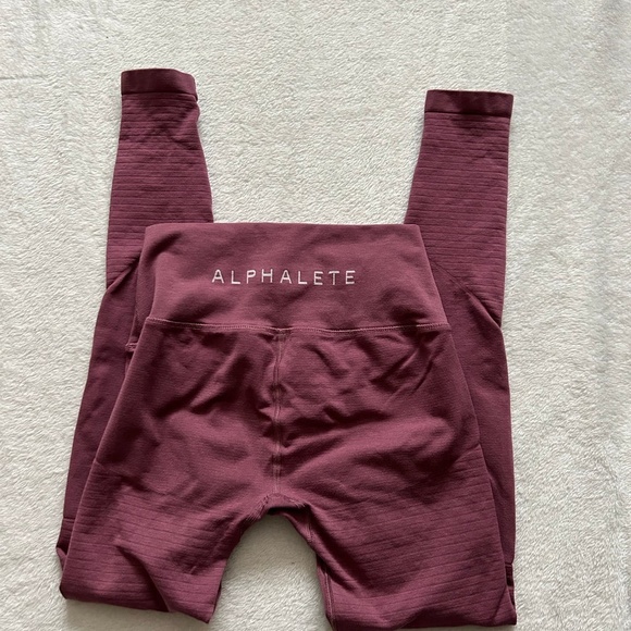 Alphalete Pants - Alphalete Revival 2018 in Mauve
